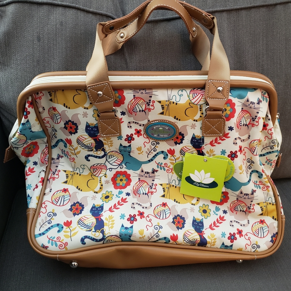 Cat-print overnight bag